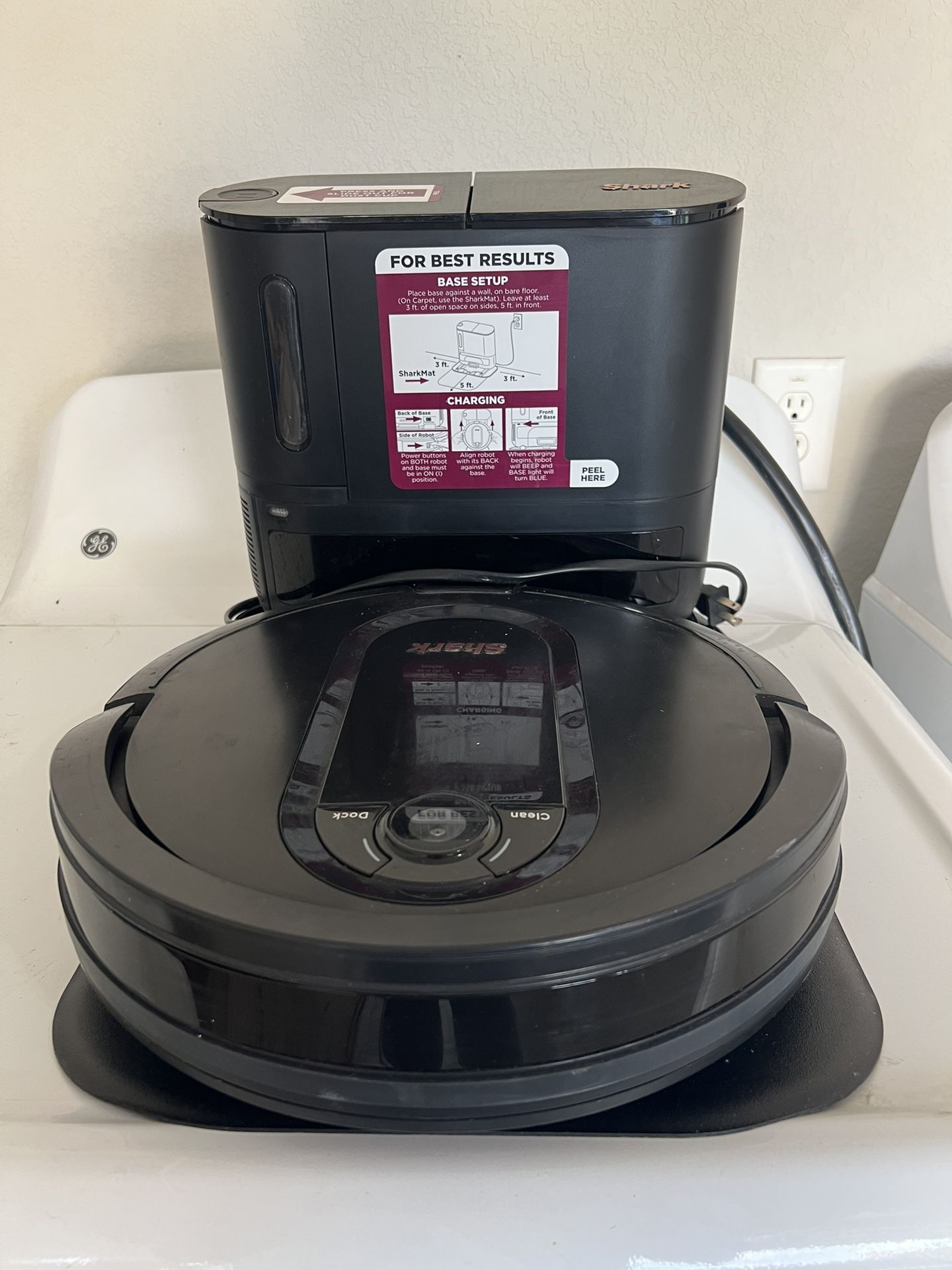 Shark IQ QR1000 WiFi Robot Vacuum