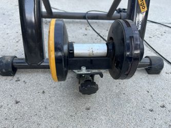 Magturbo Ergo Minoura Bike Trainer for Sale in Altadena CA OfferUp