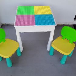Toddlers Table With Two Chairs 