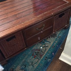 Dark Brown Used Wood Coffee Table With  Storage Baskets 
