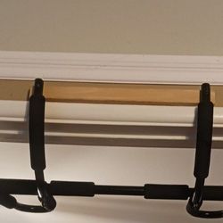 ●●AVAILABLE●● Doorway Chin-up Bar ~ Read Description B4 Contact