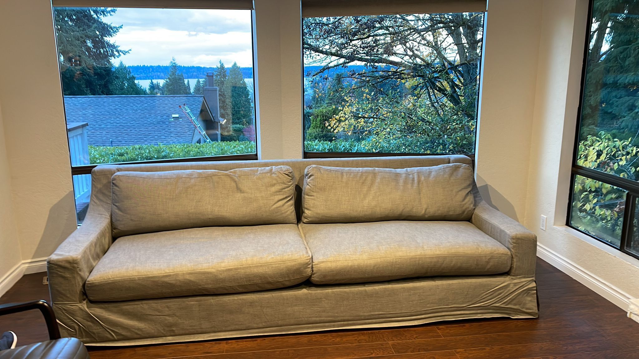 Lightly Used Restoration hardware cloud Sofa!!