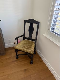 10 Dining chairs
