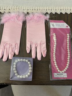 Girls Pink Gloves Pearl Necklace And Bracelet Set