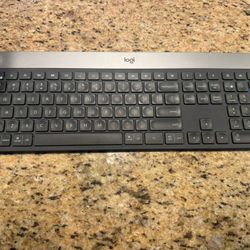 Logitech Craft Advanced Wireless Keyboard – Lightly Used