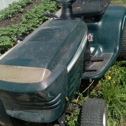 Craftsman LawnTractor 