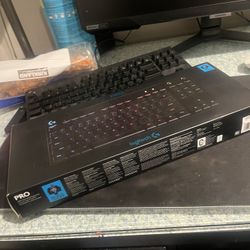 Logitech Pro 75% Keyboard 
