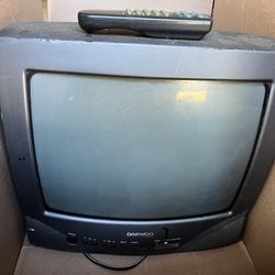 Daewoo TV With Remote (WORKS) 