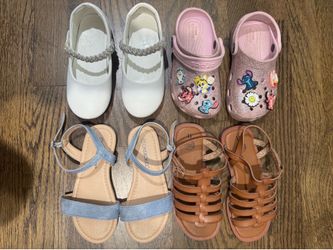 Girl’s sandals