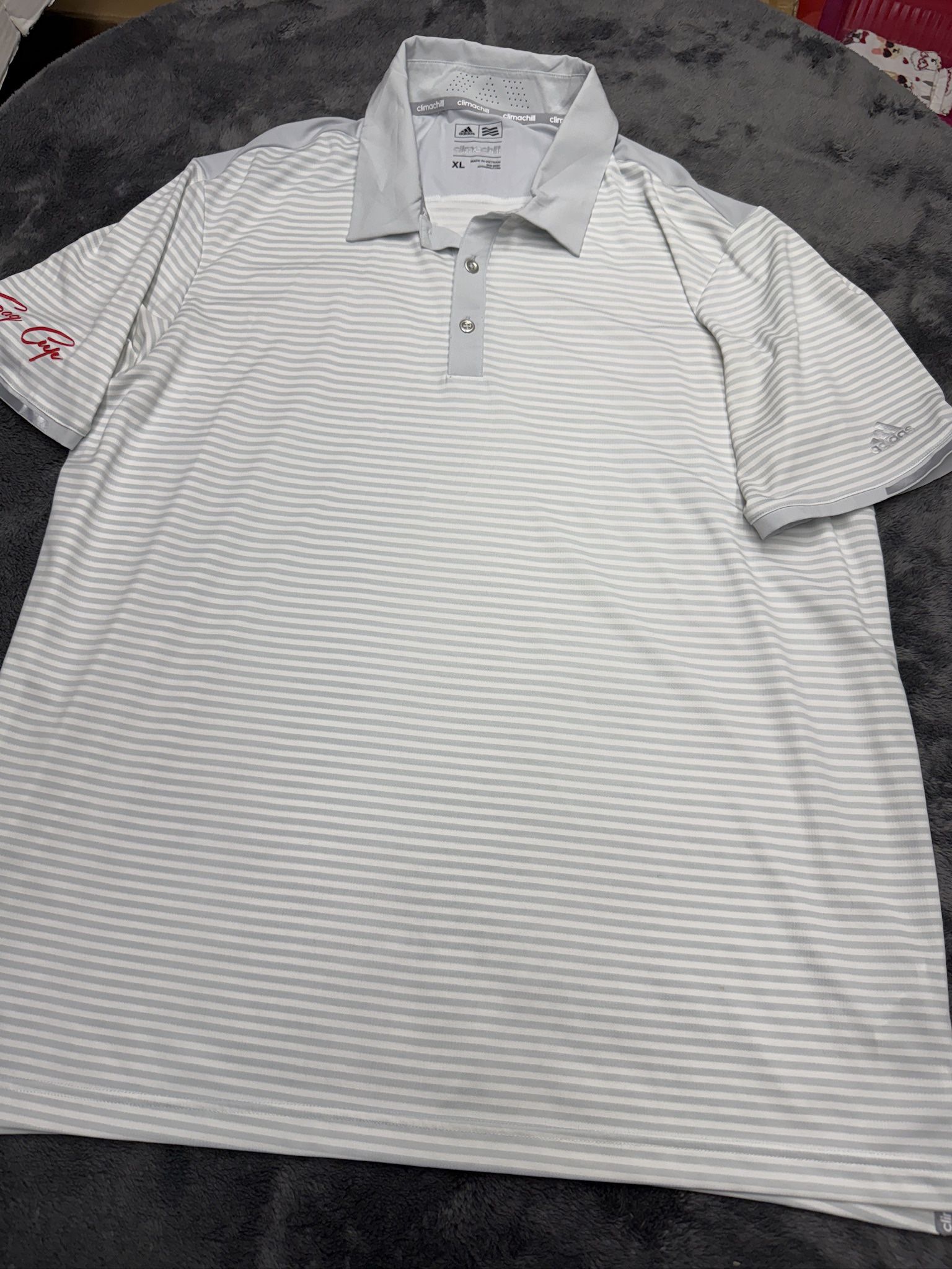 Adidas USA ClimaChill Men’s XL Polo in good shape!