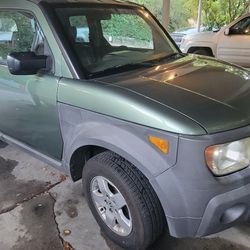 2004 Honda Element