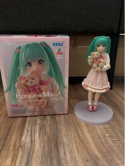 Hatsune miku collectible figure