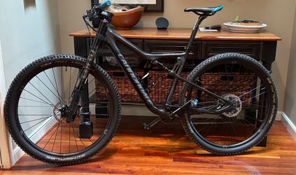 Cannondale Scalpel Si carbon w/Industry Nine carbon wheels, Enve Carbon bars and seatpost Shimano XT/XTR drive train