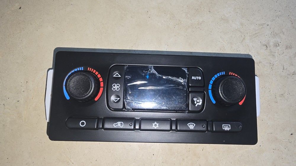 A/C Climate Control Digital 2003-04 GM Chevy/GMC/ Cadillac