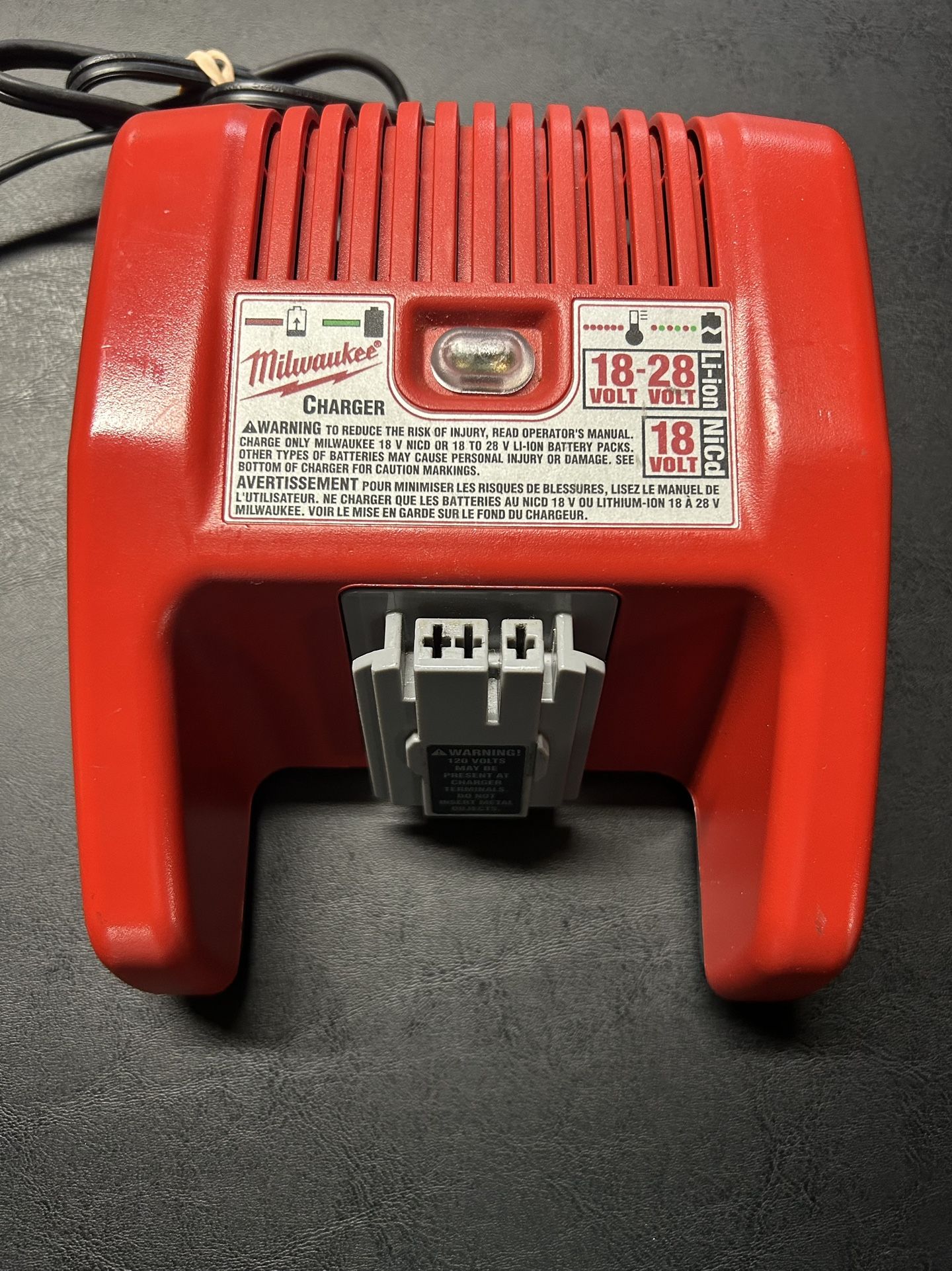 Milwaukee Battery Charger