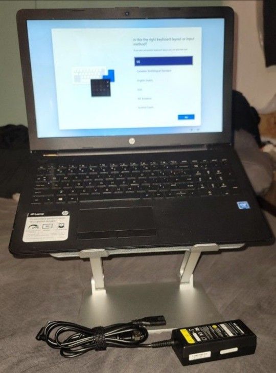 "15.6" Windows 11 HP Laptop W/Laptop Stand & Charger | 500 GB