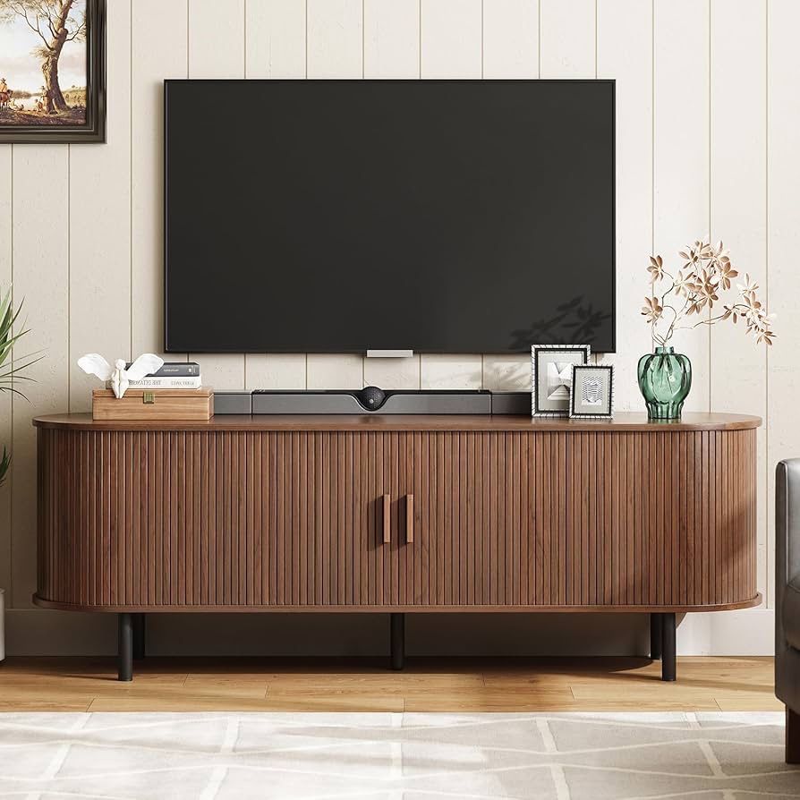 63" TV Stand with Power Outlet for TVs up to 70 Inch, Entertainment Center with Storage and Adjustable Shelves, Modern Media Console with Sliding Door