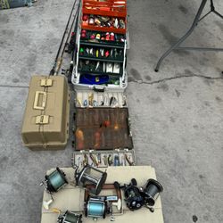 LOT OF FISHING STUFF MUST SEE IN PERSON PRICES STARTING AT $1 AND UP MORE THEN 1000 PCS 