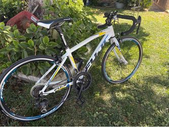 Fuji ace 24” road bike in excellent shape