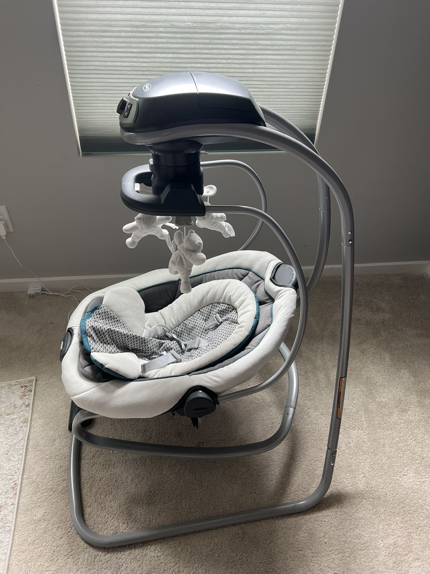 Baby Swing and Rocker - Graco DuetSoothe