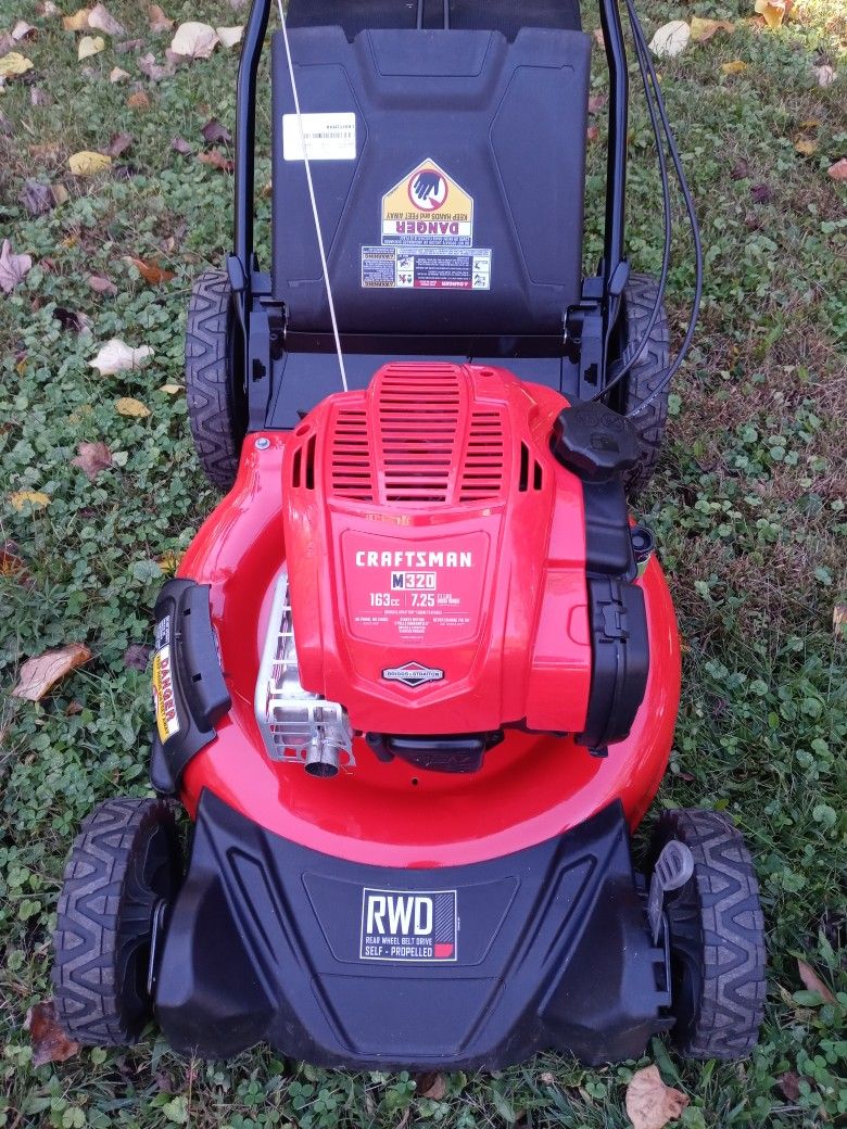 Craftsman M320 Self propelled mower.