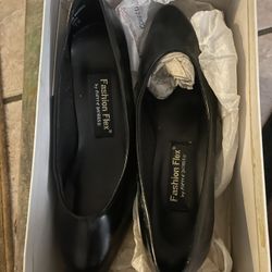 Black Pumps Fashion Flex Size 6