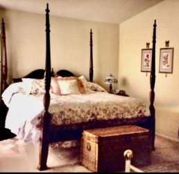 California King 4 Poster Real Wood Carved Bed Frame with Mattress and Box Springs