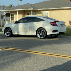 20" Rims And 225/35ZR20 Tires Good Conditions 