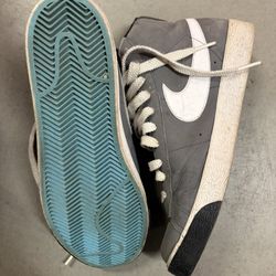 Size 9 Nike Blazers