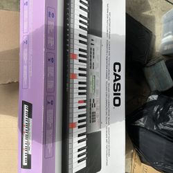 Casio Piano Keyboard LK190