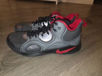 Men's Nike Basketball shoes size 11.5