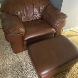Oversized Leather La-Z-Boy chair & Ottoman