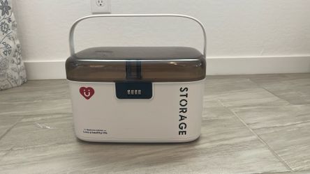 Locking Portable Medicine Cabinet