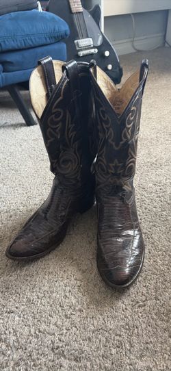 Vintage Justin Cowboy boots