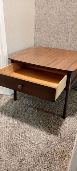 2 midcentury end tables