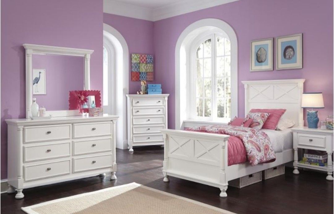 6 PC Ashley White Kaslyn Bedroom Set