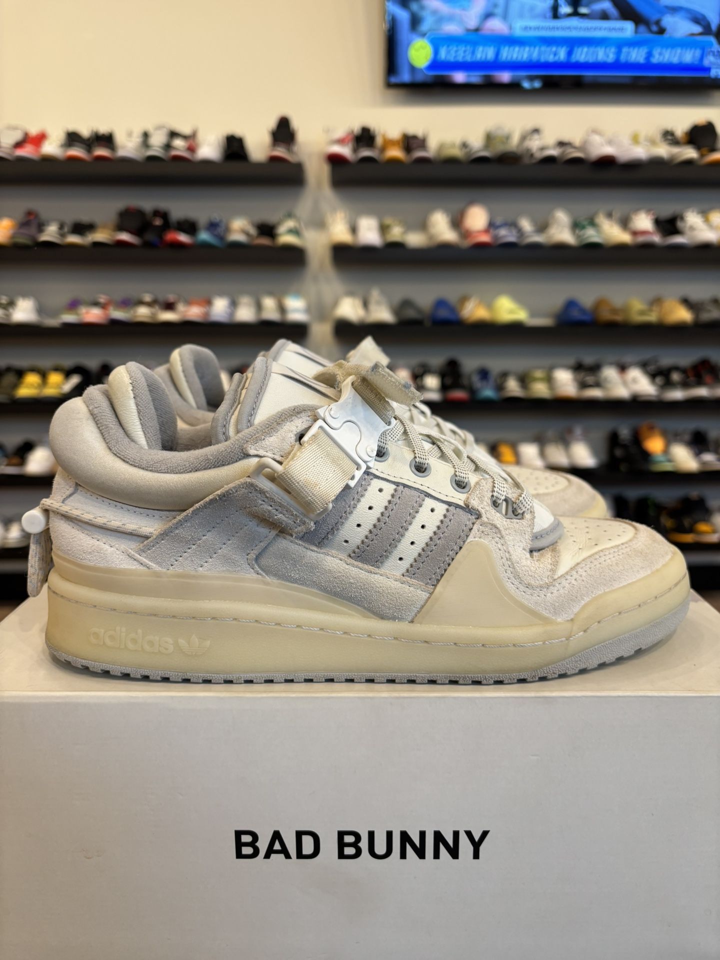 Adidas Bad Bunny Forum White Size 7.5 (9W) Pre-Owned