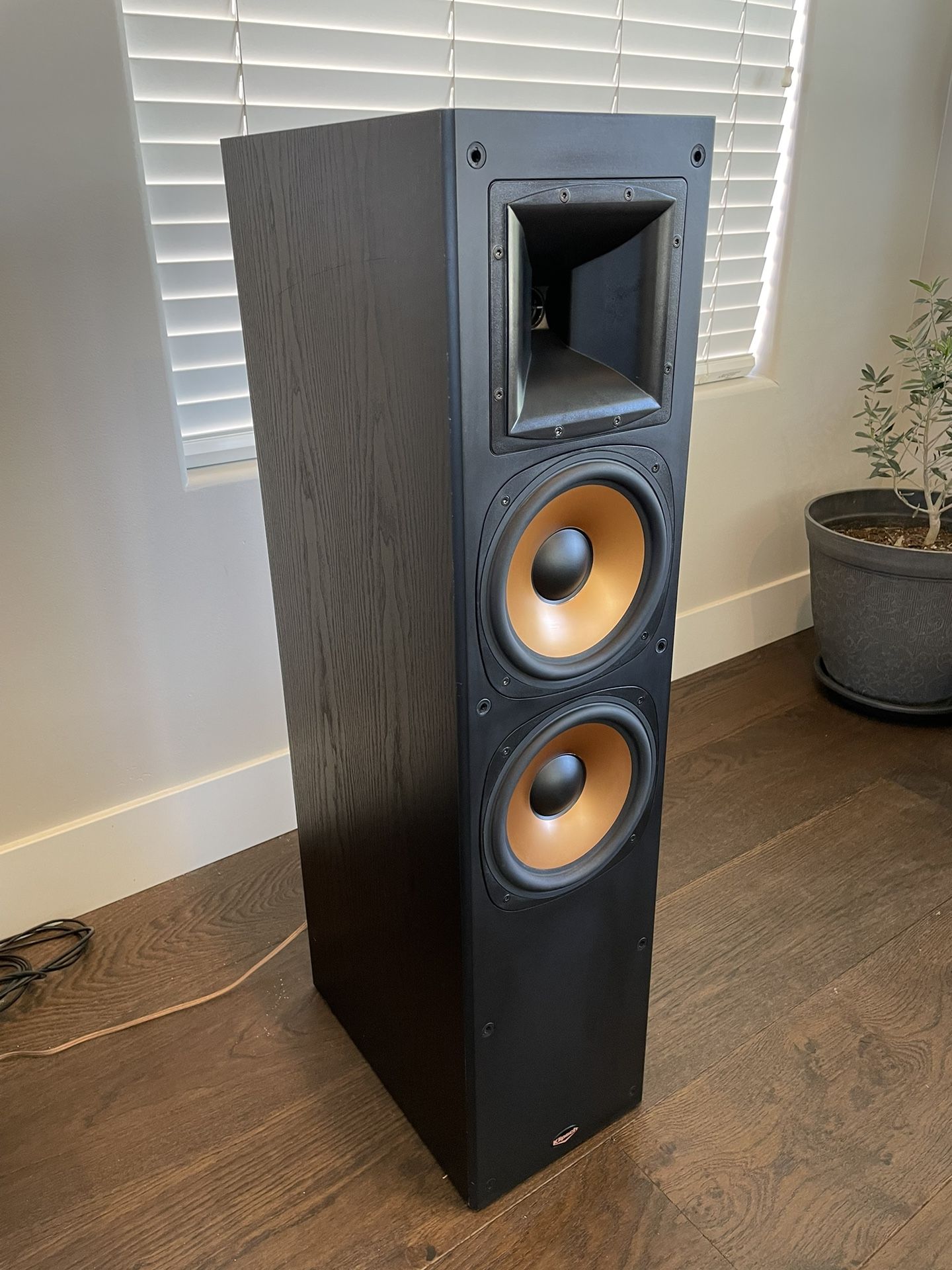 Klipsch RF3 II Reference Tower Speakers Pair for Sale in Del Mar, CA