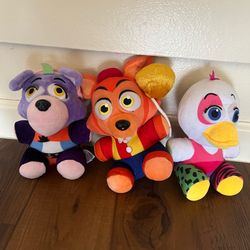 Five nights at Freddy’s plush lot of 3