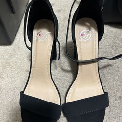 Black Heels Size 7