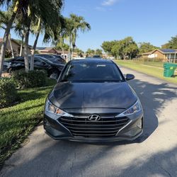 2019 Hyundai Elantra