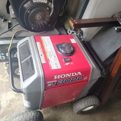 Generator Honda Eu3000is 