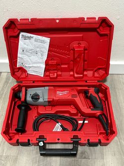 Milwaukee 8 Amp Corded 1 in. SDS D-Handle Rotary Hammer