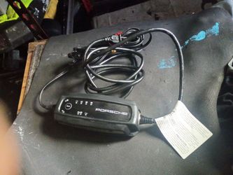 Porsche battery maintainer
