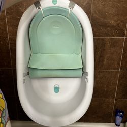 Frida Mom Baby Bathtub