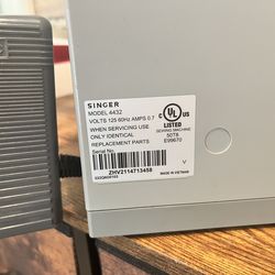 The Singer Heavy Duty 4432 -Used