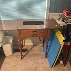 Sewing Machine Table, Convertable Closing 