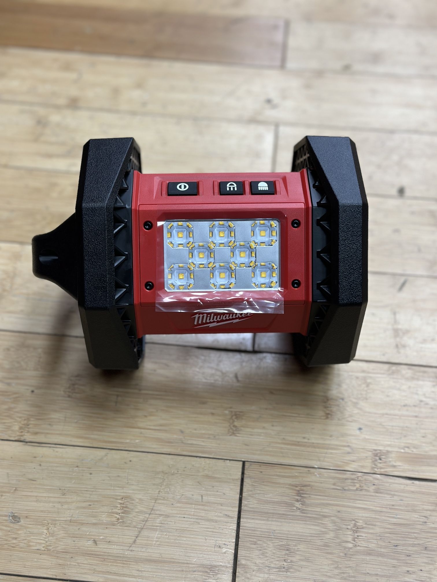 Milwaukee M18 LED FLOOD LIGHT