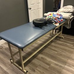 Stable Massage table
