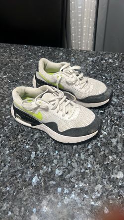 Ladies Sz 5 Niles